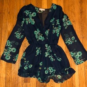 Altar’d State Plunge V Neck Sheer Long Sleeve Green Floral Romper Size Medium